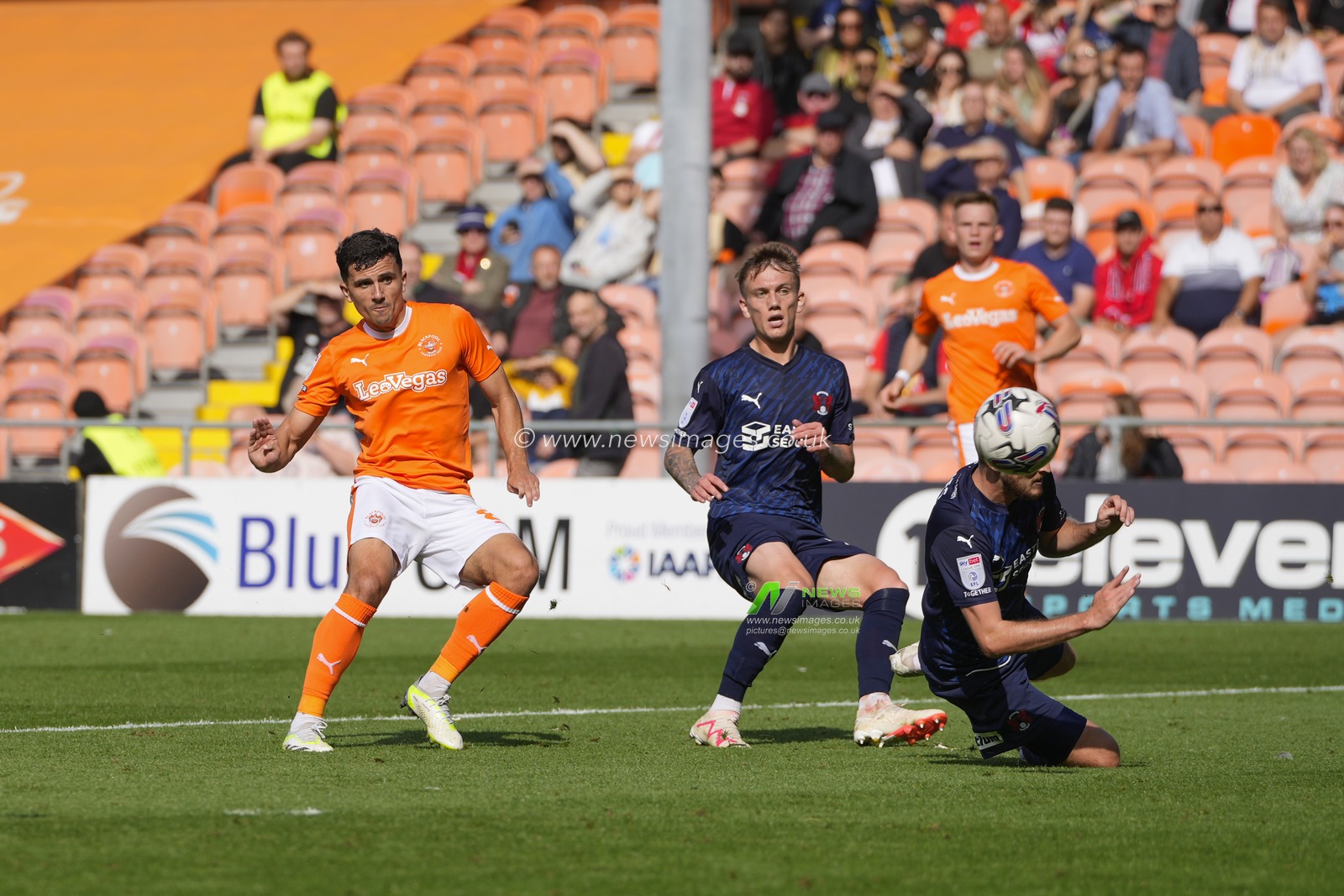 Albie Morgan #8 of Blackpool curls a shot at the Leyton Orient goal during the Sky Bet League 1 match Blackpool vs Leyton Orient at Bloomfield Road, Blackpool, United Kingdom, 19th August 2023

(Photo by Steve Flynn/News Images)
