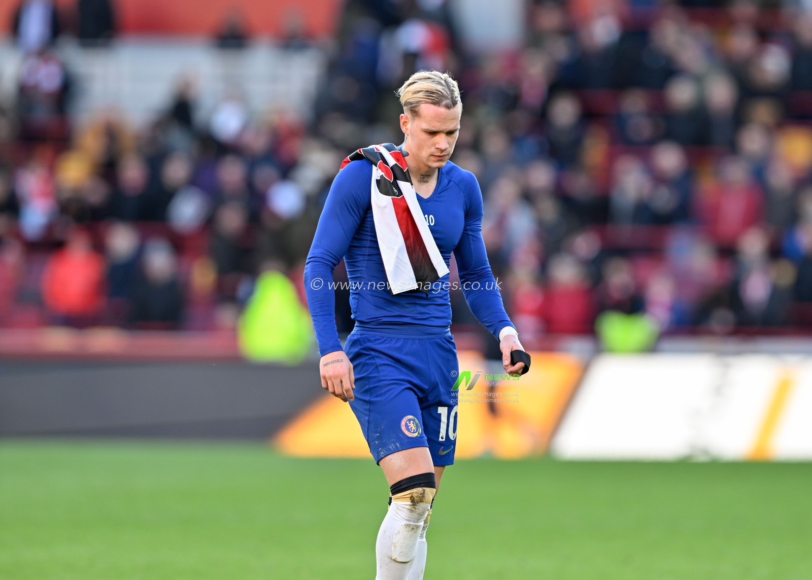 Mykhaylo Mudryk of Chelsea looks dejected at full time, during the Premier League match Brentford vs Chelsea at The Gtech Community Stadium, London, United Kingdom, 2nd March 2024

(Photo by Cody Froggatt/News Images)