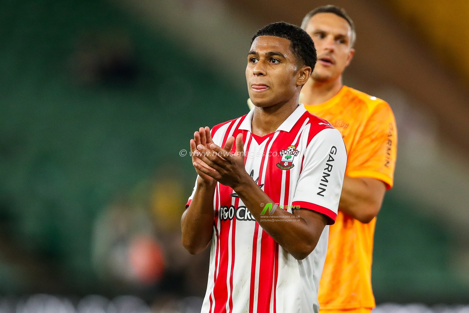 Shea Charles of Southampton acknowledges the fans after the teams victory following the Carabao Cup match Norwich City vs Southampton at Carrow Road, Norwich, United Kingdom, 26th August 2025

(Photo by Izzy Poles/News Images)