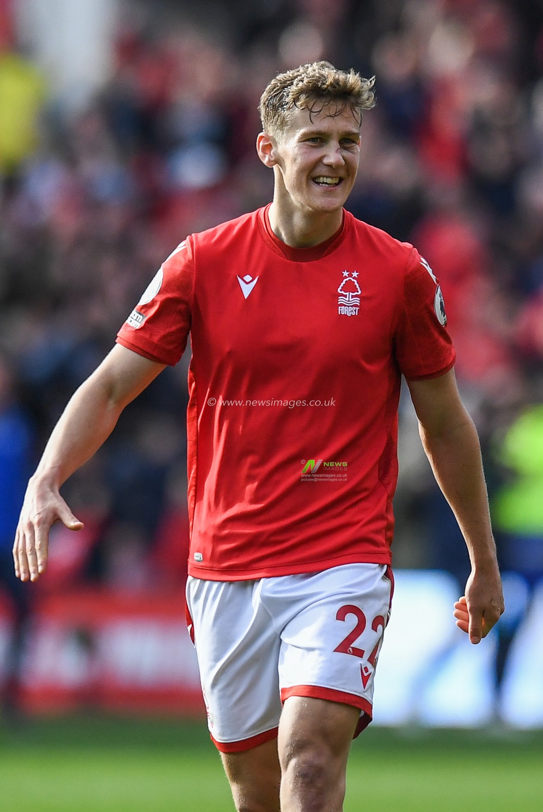 Ryan Yates #22 of Nottingham Forest celebrates the 1-0 win at the end of the game during the Premier League match Nottingham Forest vs Liverpool at City Ground, Nottingham, United Kingdom, 22nd October 2022

(Photo by Mike Jones/News Images)