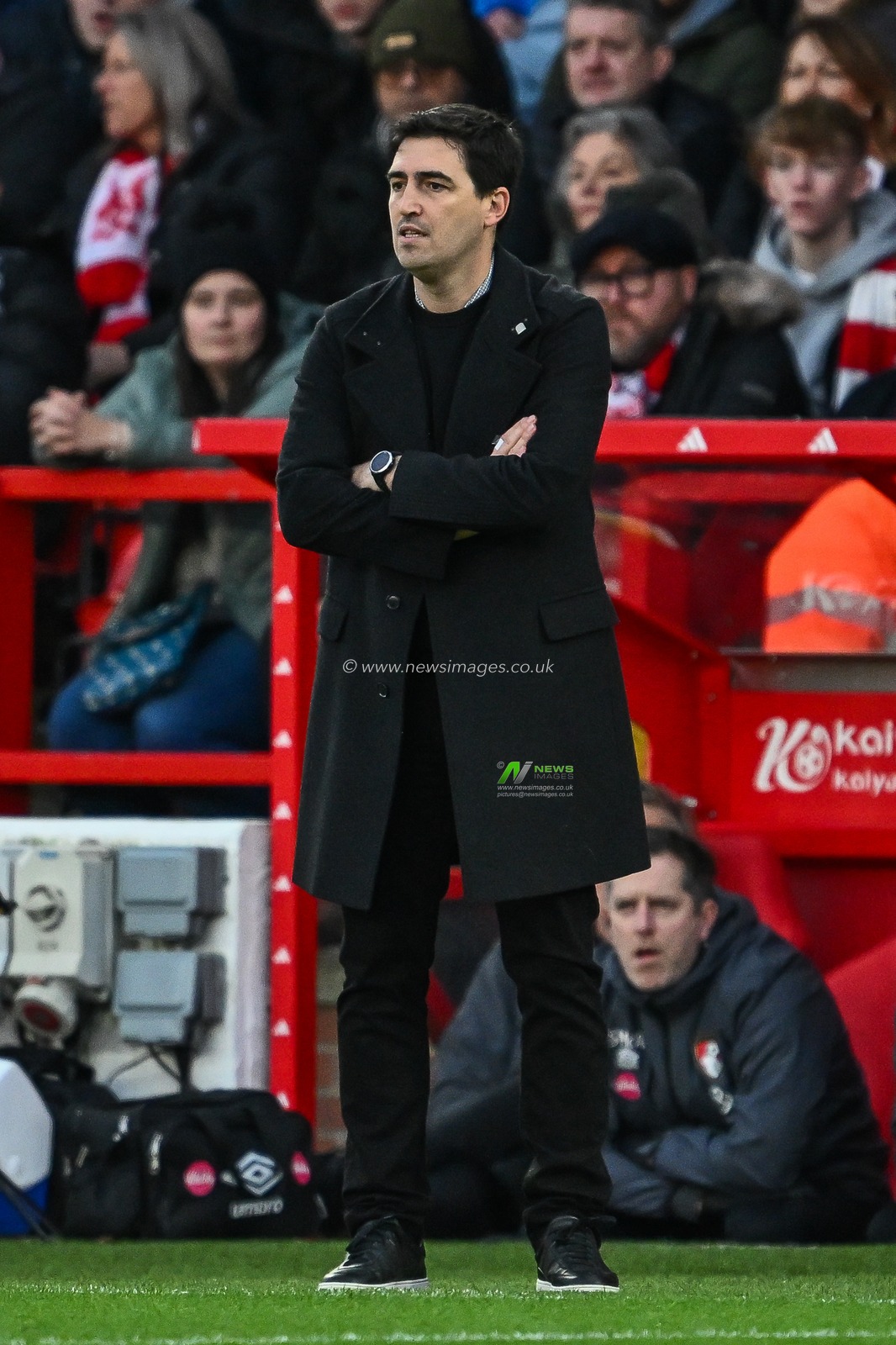 Andoni Iraola Manager of Bournemouth during the Premier League match Nottingham Forest vs Bournemouth at City Ground, Nottingham, United Kingdom, 23rd December 2023

(Photo by Craig Thomas/News Images)