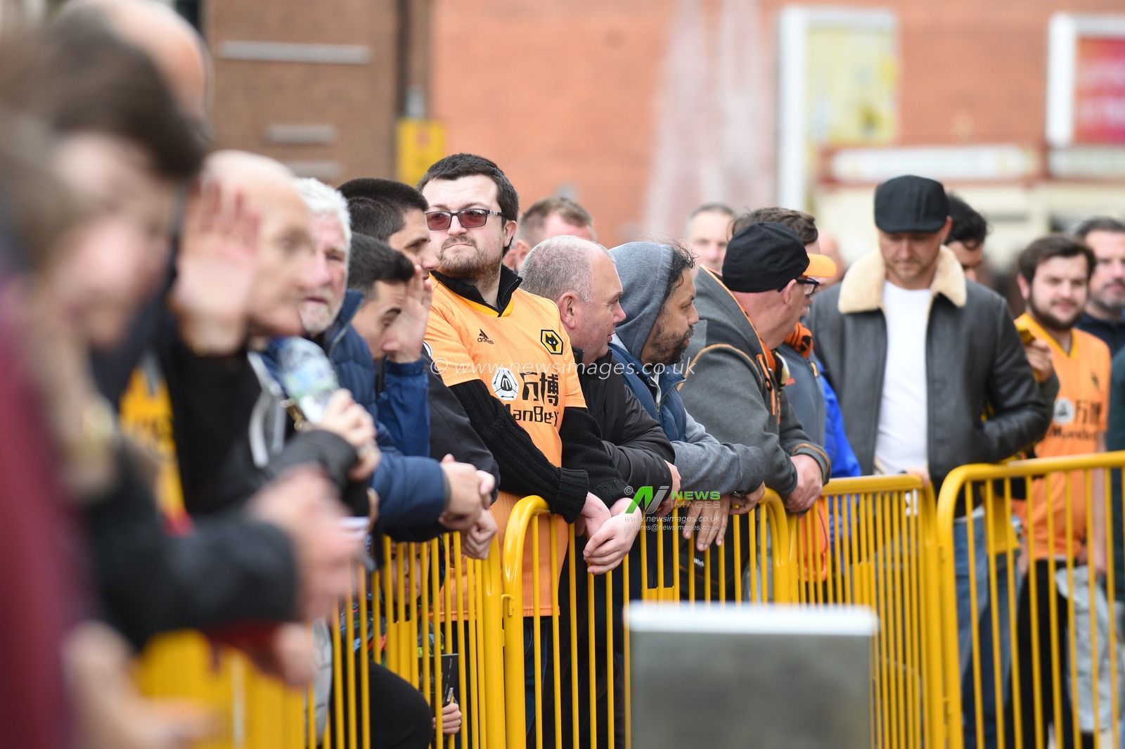 28th September 2019, Molineux, Wolverhampton, England; Premier League, Wolverhampton Wanderers v Watford : Fans await the teams arrival at Molineux Stadium

Credit: Richard Long/News Images