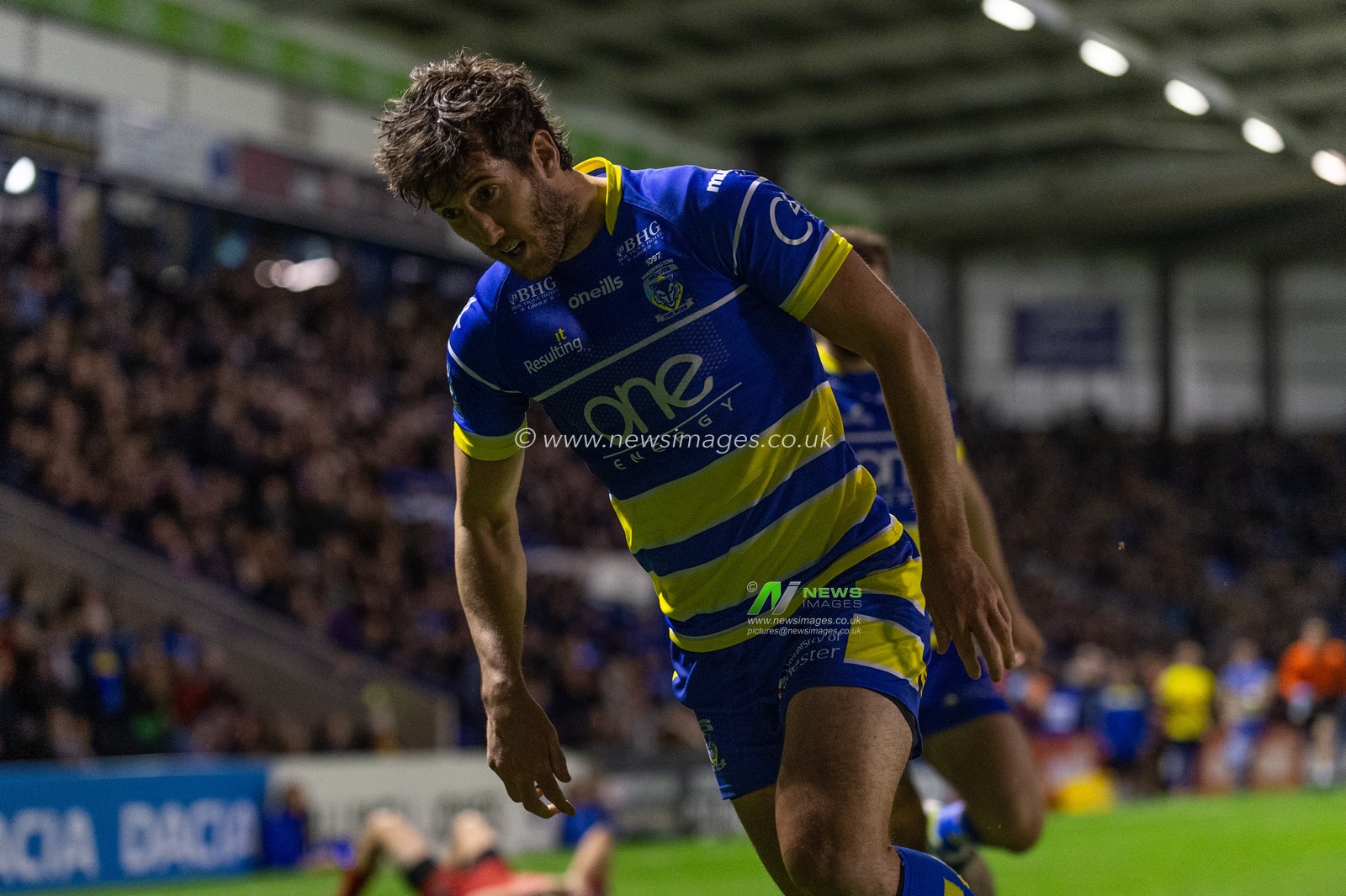 5th April 2019 , Halliwell Jones Stadium, Warrington, England;  Betfred Super League, Round 9, Warrington Wolves vs London Broncos ; Stefan Ratchford of Warrington Wolves scores a try

Credit: Richard Long/News Images