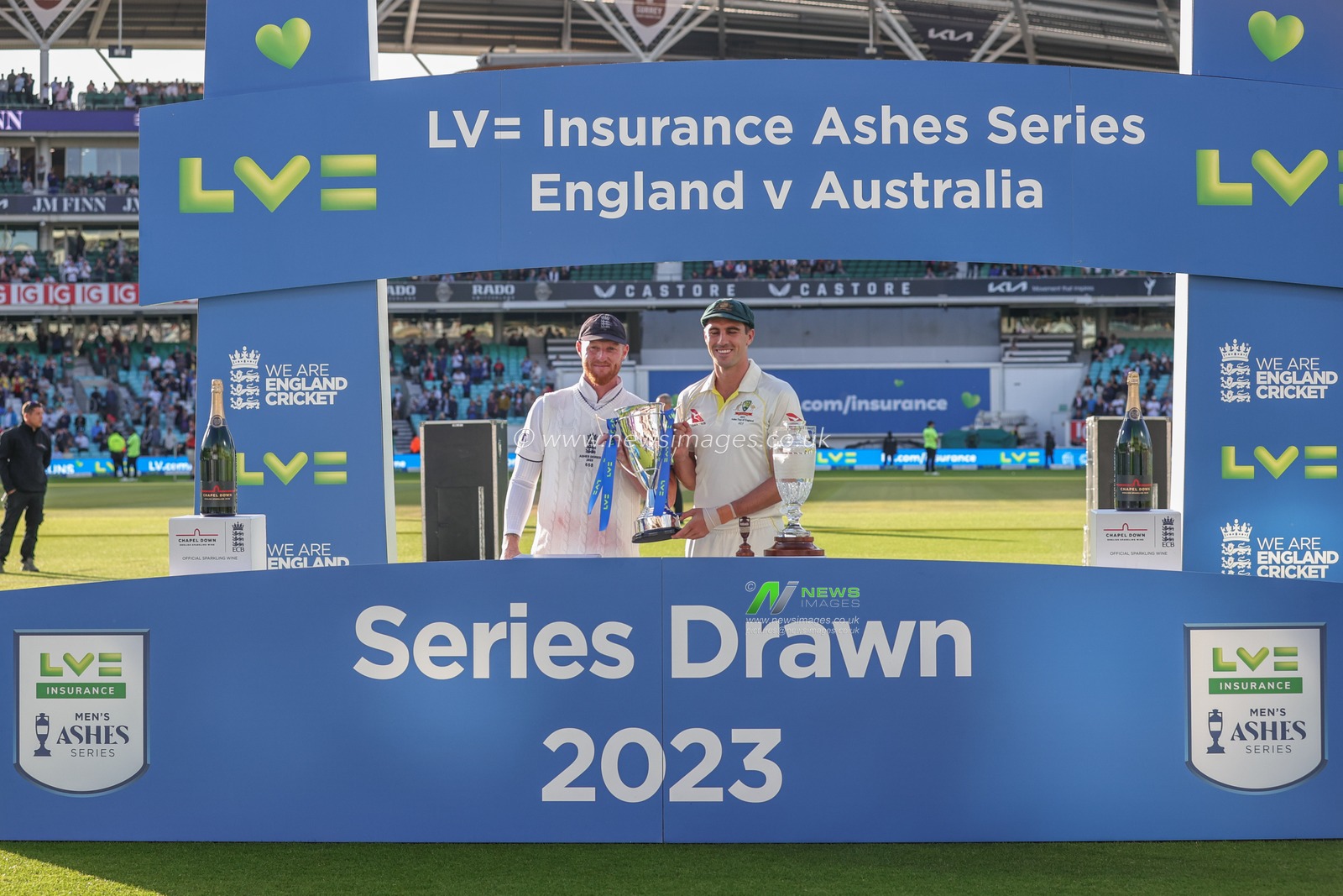 Ben Stokes of England and Pat Cummings of Australia series draw trophy lift during the LV= Insurance Ashes Fifth Test Series Day Five England v Australia at The Kia Oval, London, United Kingdom, 31st July 2023

(Photo by Mark Cosgrove/News Images)