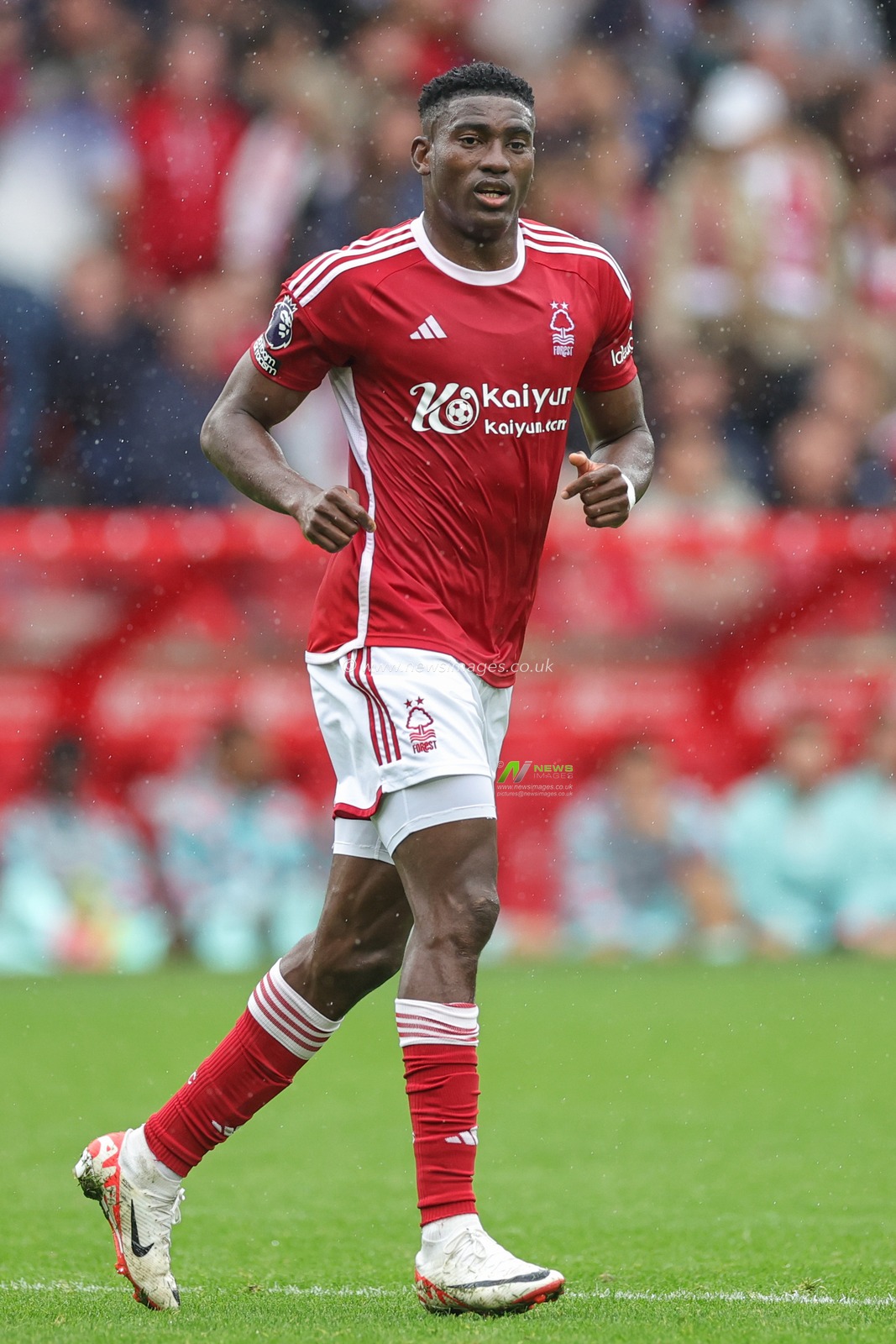 Taiwo Awoniyi #9 of Nottingham Forest during the Premier League match Nottingham Forest vs Brentford at City Ground, Nottingham, United Kingdom, 1st October 2023

(Photo by Mark Cosgrove/News Images)