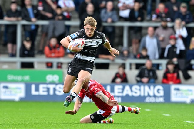 Logan Moy Hull FC breaks forward during the Betfred Super League Round 16 match Salford Red Devils vs Hull FC at Salford Community Stadium, Eccles, United Kingdom, 7th July 2024

(Photo by Cody Froggatt/News Images)