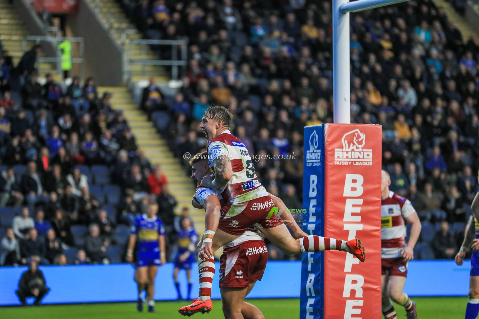 14th June 2019 , Emerald Headingley Stadium, England; Betfred Super League, Round 18, Leeds Rhinos vs Wigan Warriors ; Oliver Partington (24) of Wigan Warriors celebrates his try 


Credit: Mark Cosgrove/News Images
