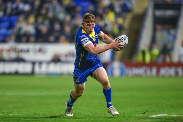 Matty Nicholson of Warrington Wolves makes a break during the Betfred Super League Round 27 match Warrington Wolves vs London Broncos at Halliwell Jones Stadium, Warrington, United Kingdom, 20th September 2024

(Photo by Craig Thomas/News Images)