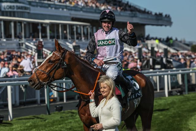 Hiddenvalley Lake ridden by Darragh O'Keeffe wins the 15:05 Ivy Liverpool Hurdle during the Randox Grand National 2025 Day 3 Grand National Day at Aintree Racecourse, Liverpool, United Kingdom, 5th April 2025

(Photo by Mark Cosgrove/News Images)
