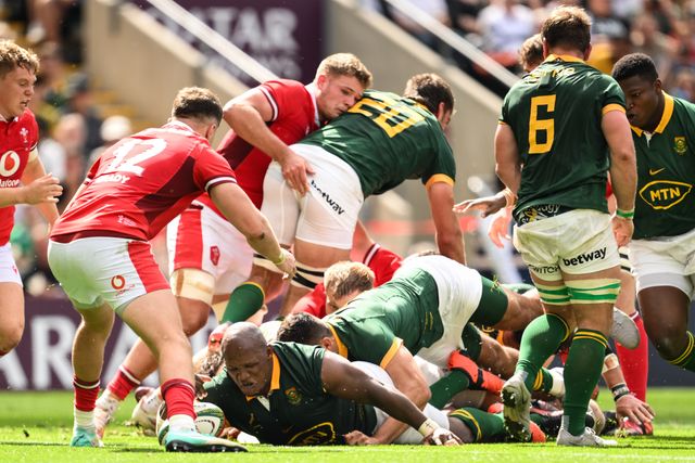 Bongi Mbonambi South Africa goes over for a try and makes the score 32-13 during the Qatar Airways Cup match South Africa vs Wales at Twickenham Stadium, Twickenham, United Kingdom, 22nd June 2024

(Photo by Craig Thomas/News Images)
