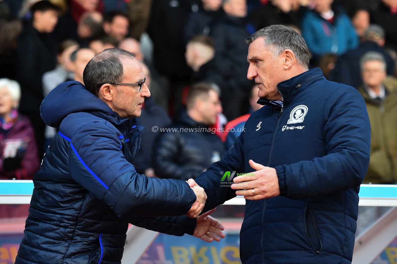 13th April 2019, City Ground, Nottingham, England ; Sky Bet Championship, Nottingham Forest vs Blackburn Rovers : Nottingham Forest Manager Martin Oâ€™Neill shakes hands with Blackburn Manager Tony Mowbray 

Credit: Jon Hobley/News Images

English Football League images are subject to DataCo Licence