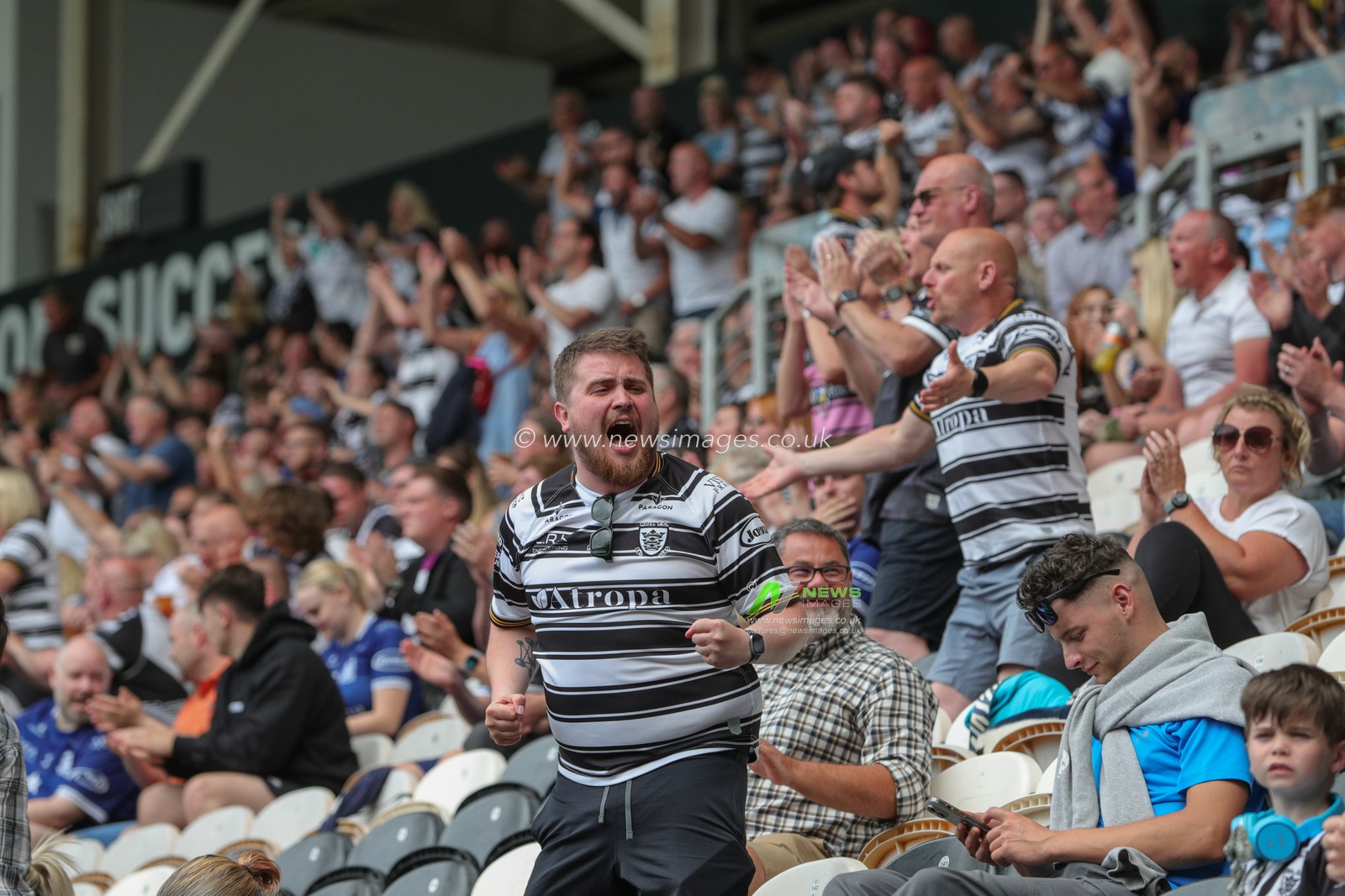 Hull FC supporters celebrate and cheer on their team during the Betfred Challenge Cup match Hull FC vs St Helens at MKM Stadium, Hull, United Kingdom, 17th June 2023

(Photo by James Heaton/News Images)