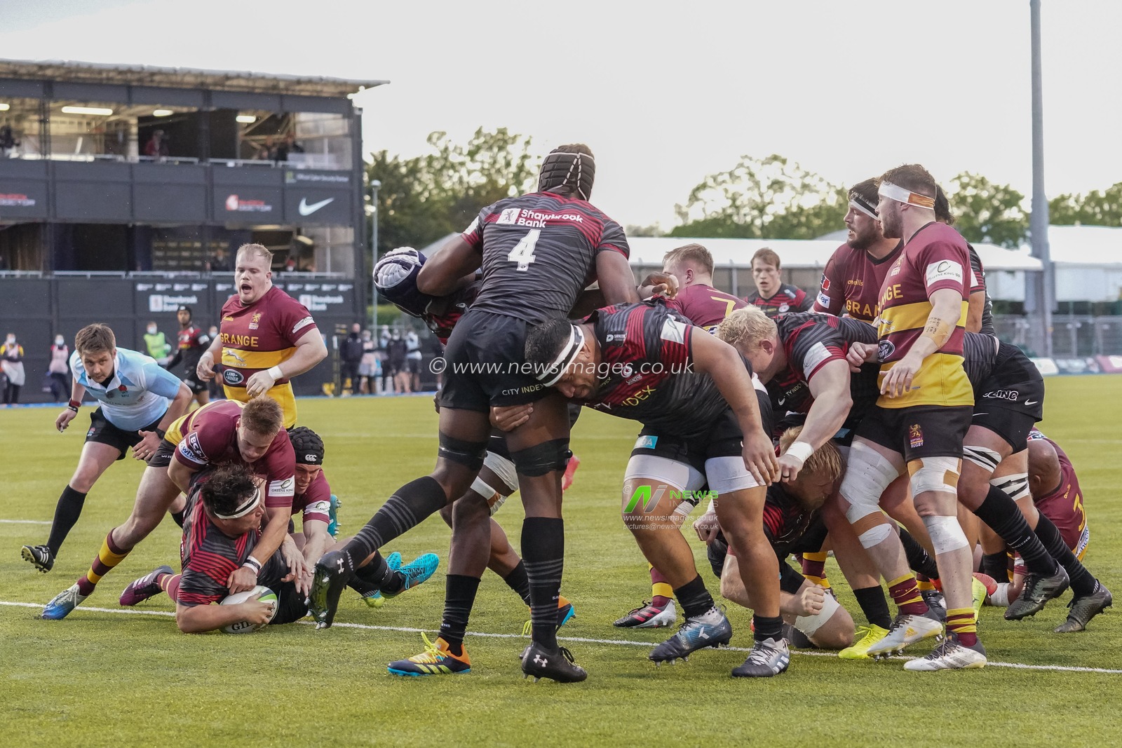 Jamie George #2 of Saracens scores a try