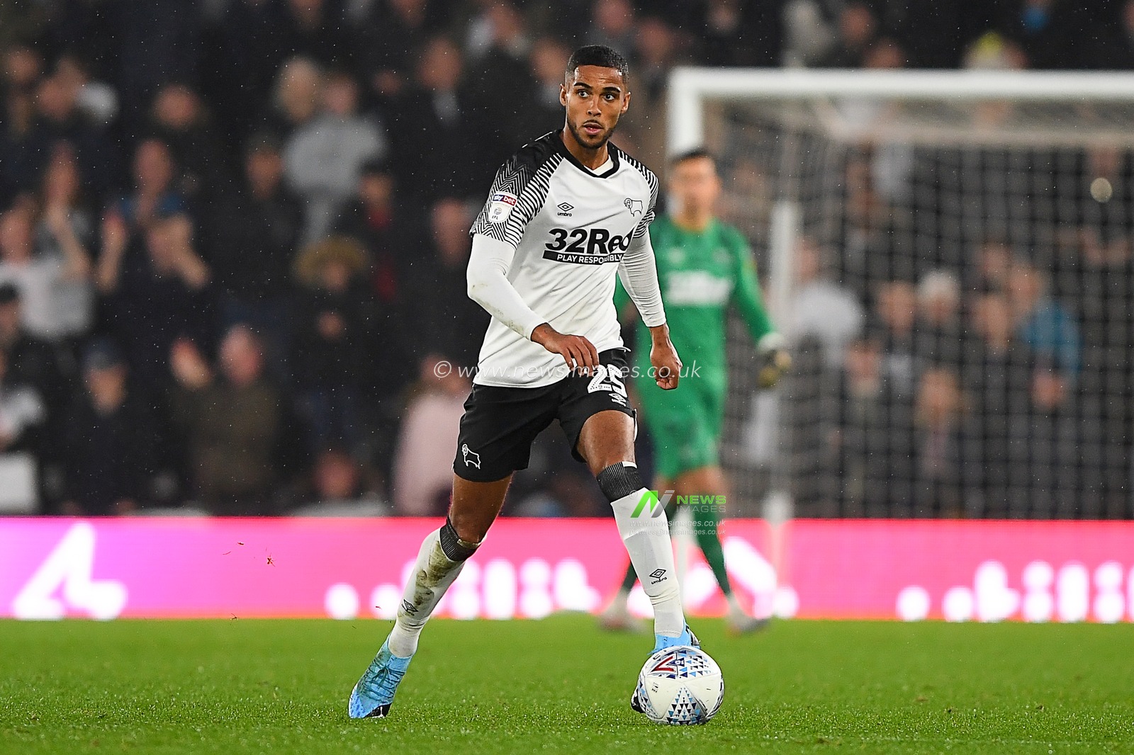 23rd November 2019, Pride Park Stadium, Derby, England; Sky Bet Championship, Derby County v Preston North End : Max Lowe (25) of Derby County 

Credit: Jon Hobley/News Images