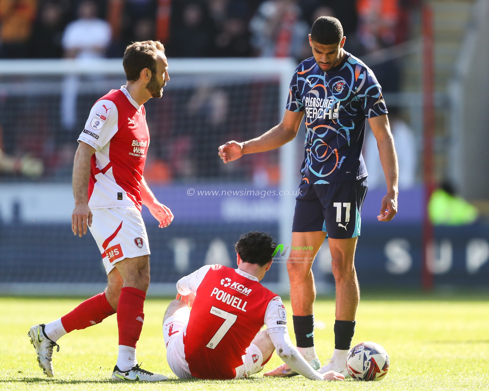 Ashley Fletcher of Blackpool reacts during the Sky Bet League 1 match Rotherham United vs Blackpool at New York Stadium, Rotherham, United Kingdom, 5th April 2025

(Photo by Gareth Evans/News Images)