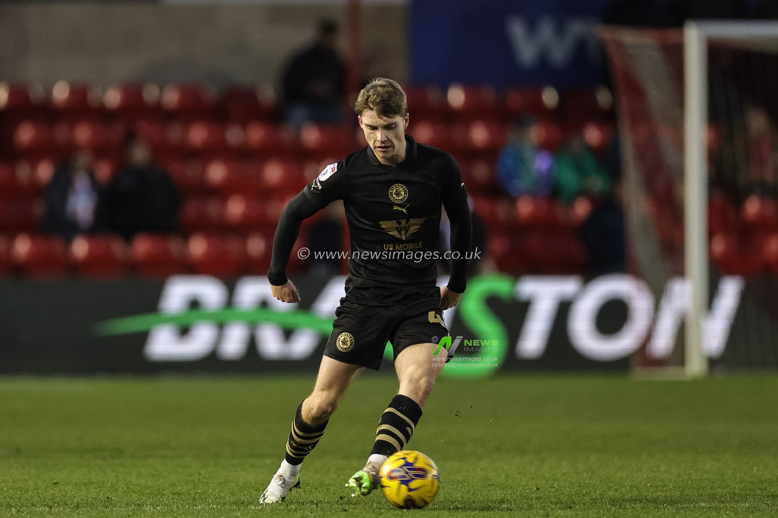 Luca Connell #48 of Barnsley during the Sky Bet League 1 match Lincoln City vs Barnsley at Gelder Group Sincil Bank Stadium, Lincoln, United Kingdom, 25th November 2023

(Photo by Mark Cosgrove/News Images)