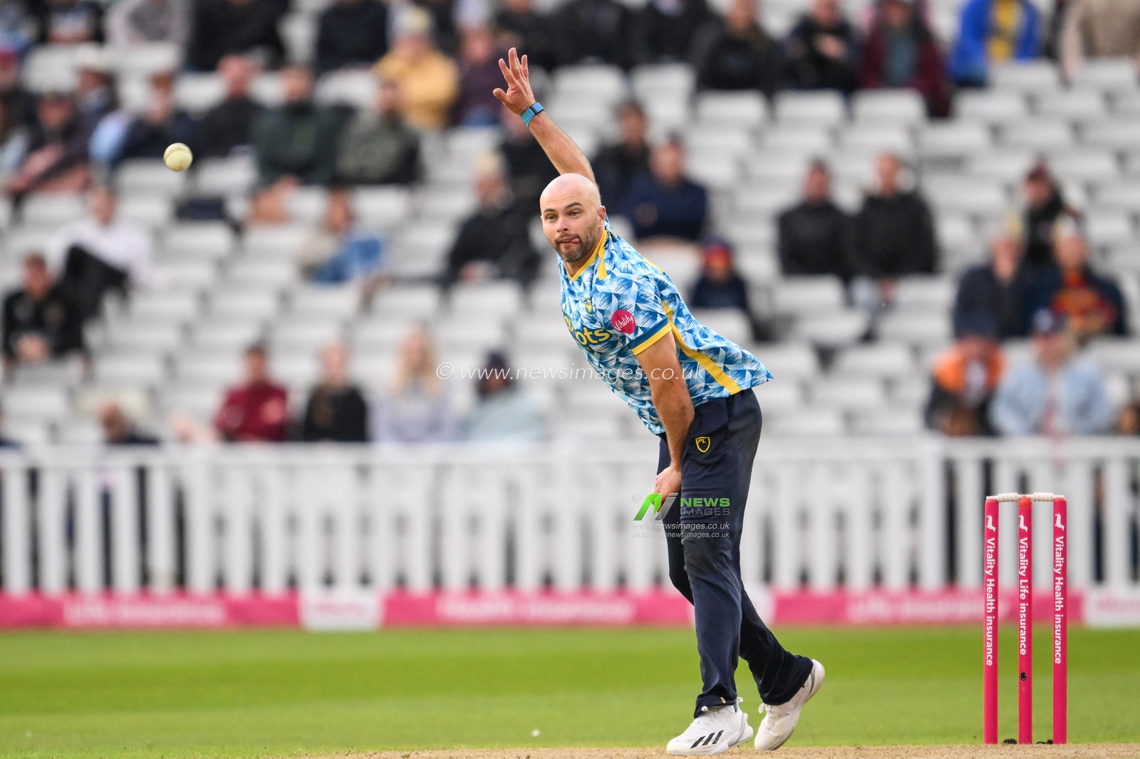 Jake Lintott of Birmingham Bears delivers the ball during the Vitality Blast match Birmingham Bears vs Lancashire Lightning at Edgbaston, Birmingham, United Kingdom, 14th June 2024

(Photo by Craig Thomas/News Images)