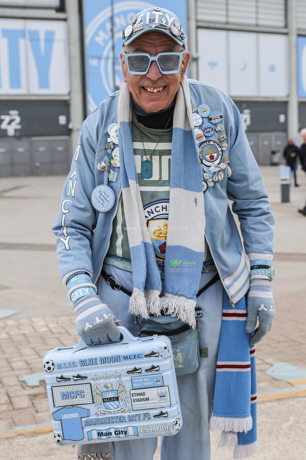 A City fan dressed for the occasion during the Premier League match Manchester City vs Leeds United at Etihad Stadium, Manchester, United Kingdom, 6th May 2023

(Photo by Mark Cosgrove/News Images)