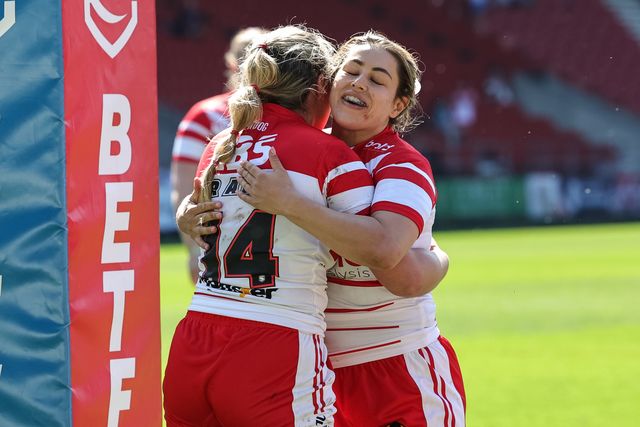 Paige Travis of St Helen’s goes over for a try during the Betfred Women's Challenge Cup Quarter Final match St Helens vs Barrow Raiders at The BrewDog Stadium, St Helens, United Kingdom on 25 April 2026

(Photo by Mark Cosgrove/News Images)