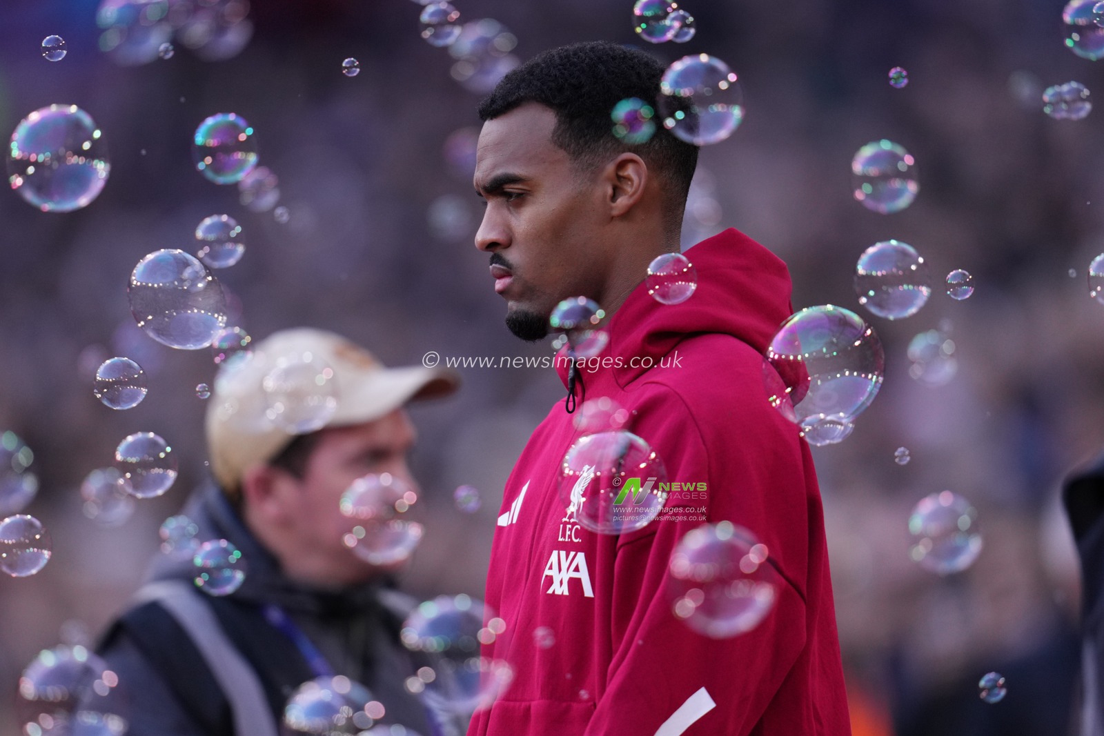 Ryan Gravenberch of Liverpool ahead of kick off during the Premier League match West Ham United vs Liverpool at London Stadium, London, United Kingdom, 30th November 2025

(Photo by Harvey Murphy/News Images)

*** GER AUT SUI OUT ***
