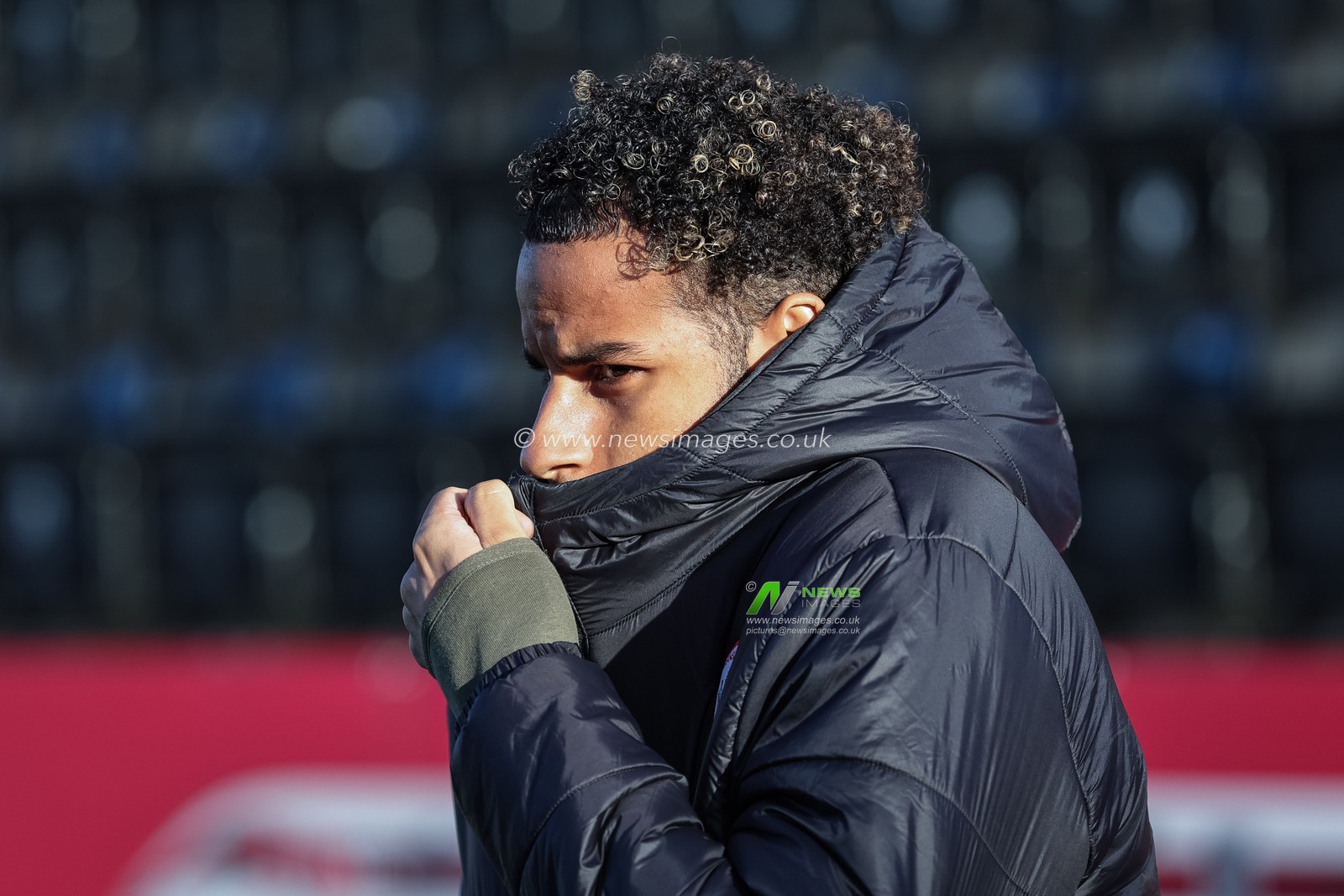 Barry Cotter #17 of Barnsley arrives during the Sky Bet League 1 match Lincoln City vs Barnsley at Gelder Group Sincil Bank Stadium, Lincoln, United Kingdom, 25th November 2023

(Photo by Mark Cosgrove/News Images)
