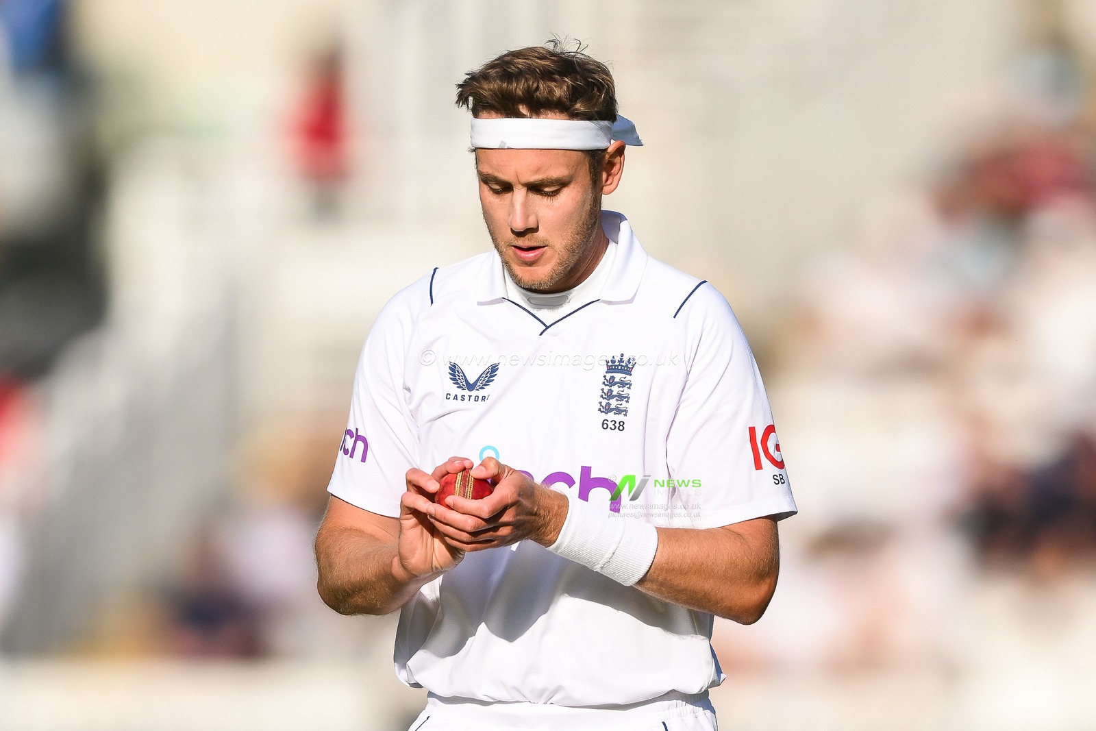Stuart Broad of England checks his grip on the ball during the LV= Insurance Test match Day 2 England vs Ireland at Lords, London, United Kingdom, 2nd June 2023

(Photo by Craig Thomas/News Images)