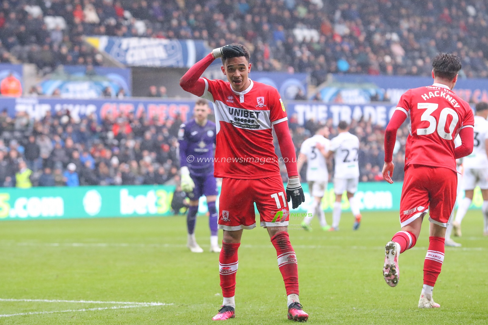 Aaron Ramsey #11 of Middlesbrough celebrates his goal to make it 1-1 during the Sky Bet Championship match Swansea City vs Middlesbrough at Swansea.com Stadium, Swansea, United Kingdom, 11th March 2023

(Photo by Gareth Evans/News Images)