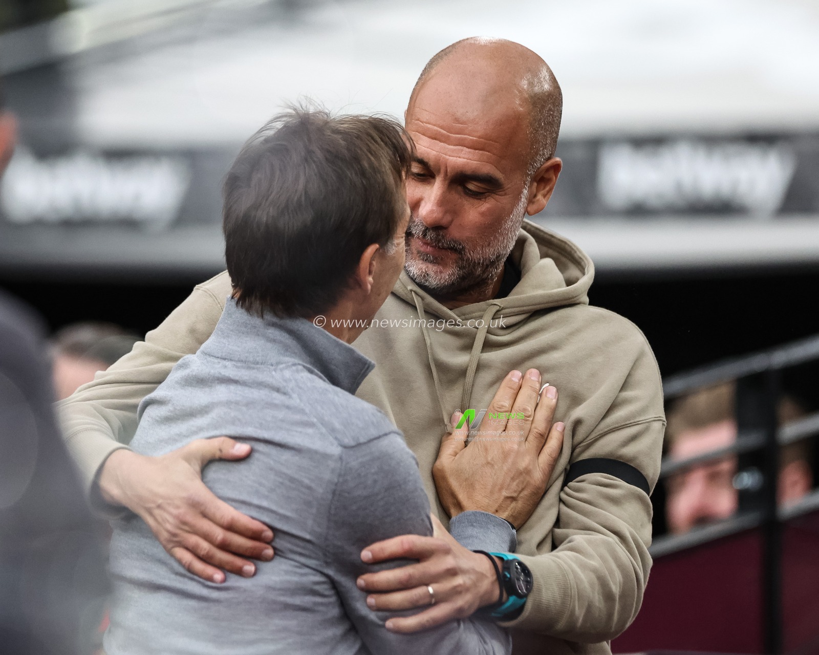 Pep Guardiola manager of Manchester City is greated by Julen Lopetegui manager of West Ham during the Premier League match West Ham United vs Manchester City at London Stadium, London, United Kingdom, 31st August 2024

(Photo by Mark Cosgrove/News Images)
