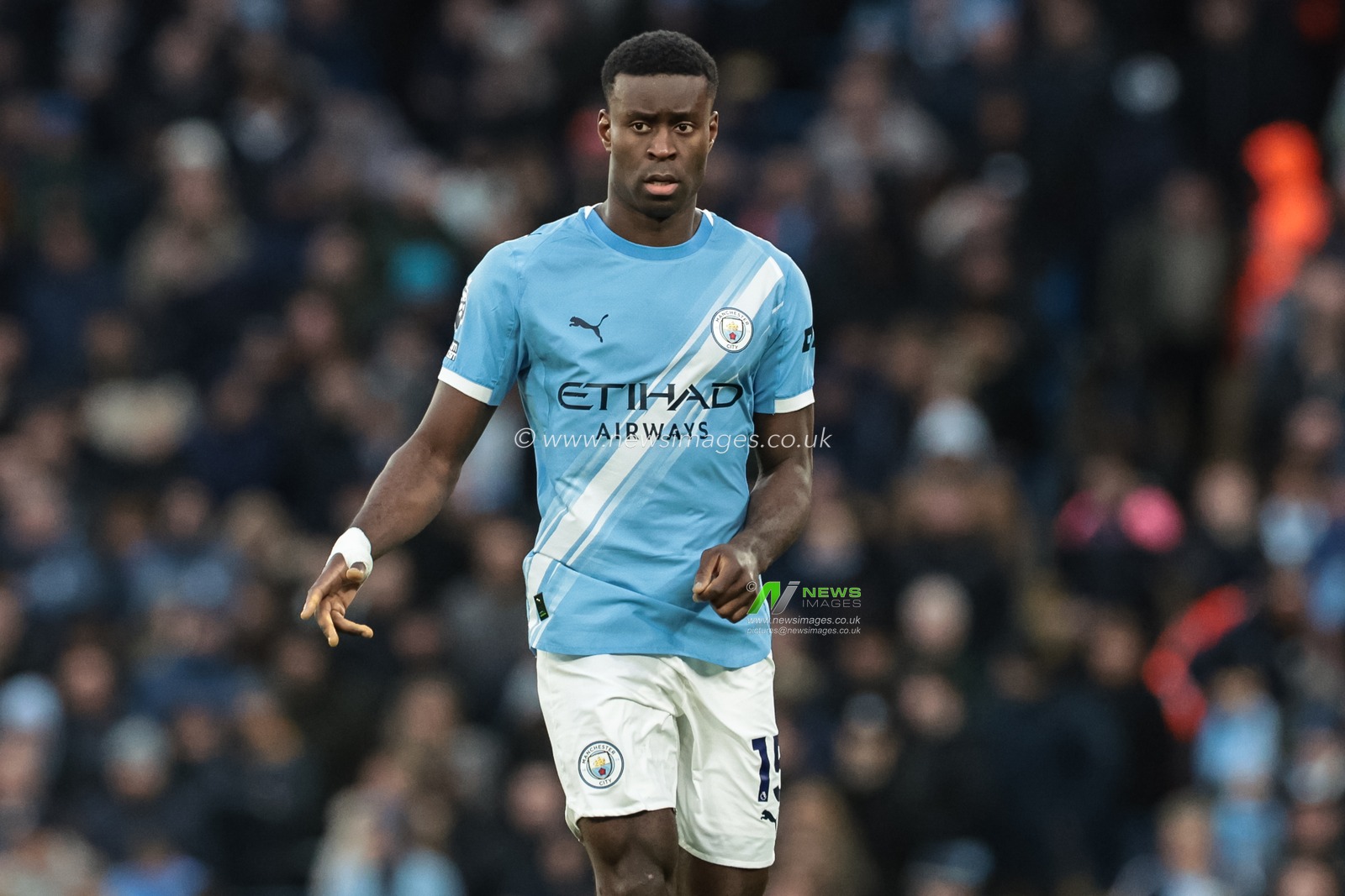 Marc Guehi of Manchester City with the ball during the Premier League match Manchester City vs Wolverhampton Wanderers at Etihad, Manchester, United Kingdom on 24 January 2026

(Photo by Mark Cosgrove/News Images)