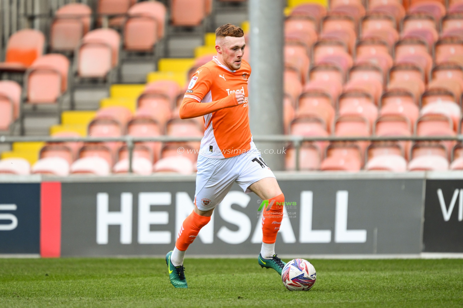 Sonny Carey of Blackpool makes a break with the ball during the Sky Bet League 1 match Blackpool vs Leyton Orient at Bloomfield Road, Blackpool, United Kingdom, 15th March 2025

(Photo by Craig Thomas/News Images)