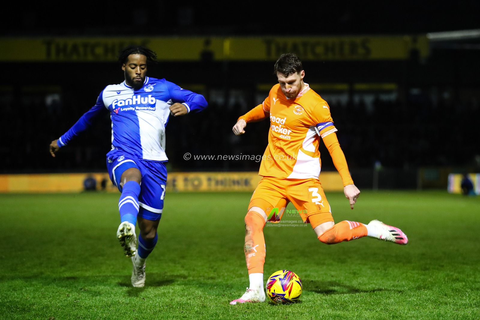 James Husband of Blackpool crosses the ball during the Sky Bet League 1 match Bristol Rovers vs Blackpool at Memorial Stadium, Bristol, United Kingdom, 26th November 2024

(Photo by Gareth Evans/News Images)