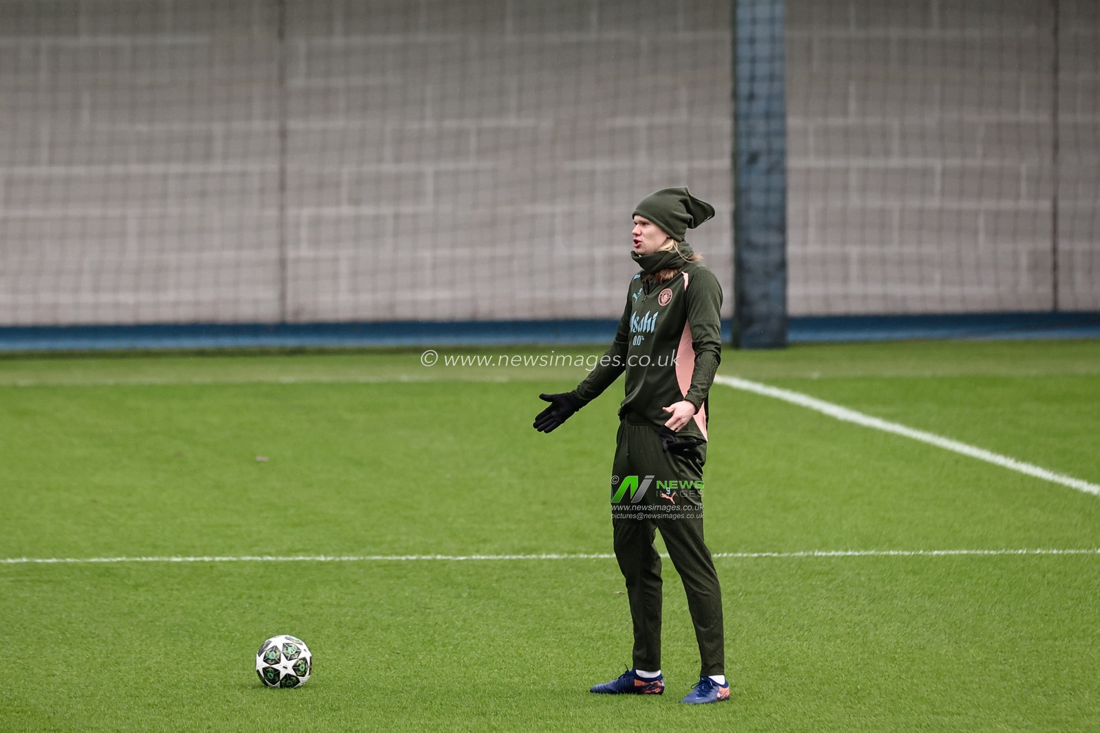 Erling Haaland of Manchester City during the UEFA Champions League Manchester City Training session at Etihad Campus, Manchester, United Kingdom, 10th February 2025

(Photo by Mark Cosgrove/News Images)