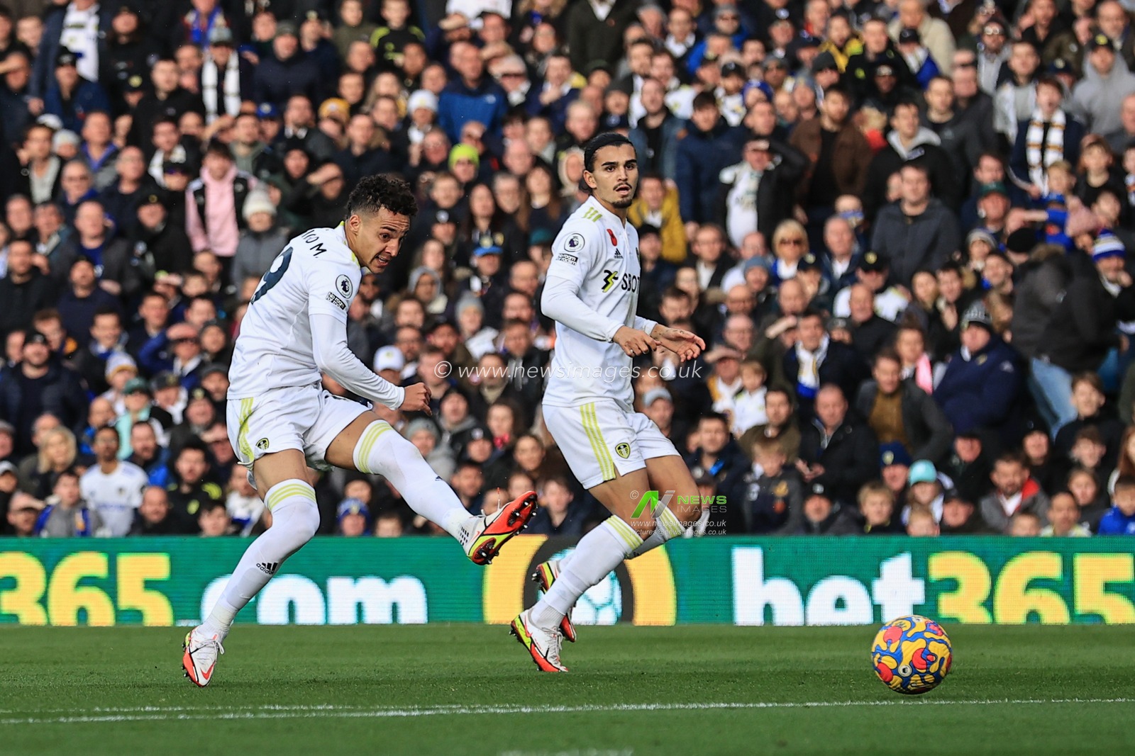 Rodrigo Moreno #19 of Leeds United shoots on goal