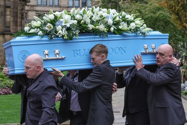 Richard John Hatton MBE’s coffin is carried into the Cathedral during Ricky Hatton' Funeral at Manchester Cathedral, Manchester, United Kingdom, 10th October 2025

(Photo by Mark Cosgrove/News Images)