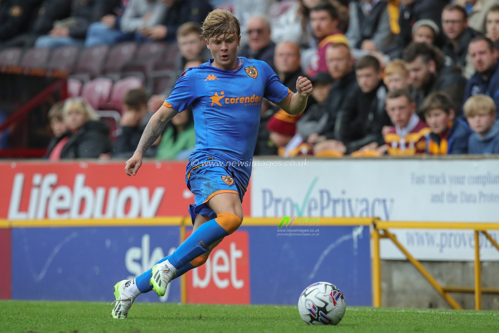 Harry Vaughan #14 of Hull City on the ball during the Pre-season friendly match Bradford City vs Hull City at University of Bradford Stadium, Bradford, United Kingdom, 22nd July 2023

(Photo by James Heaton/News Images)