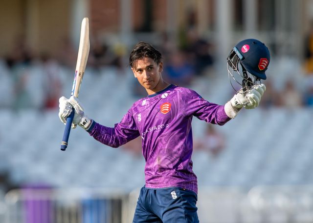 Robin DAS of Essex CCC celebrates winning the match during the Royal London One-day Cup match Nottinghamshire vs Essex at Trent Bridge, Nottingham, United Kingdom, 11th August 2024

(Photo by Mark Dunn/News Images)