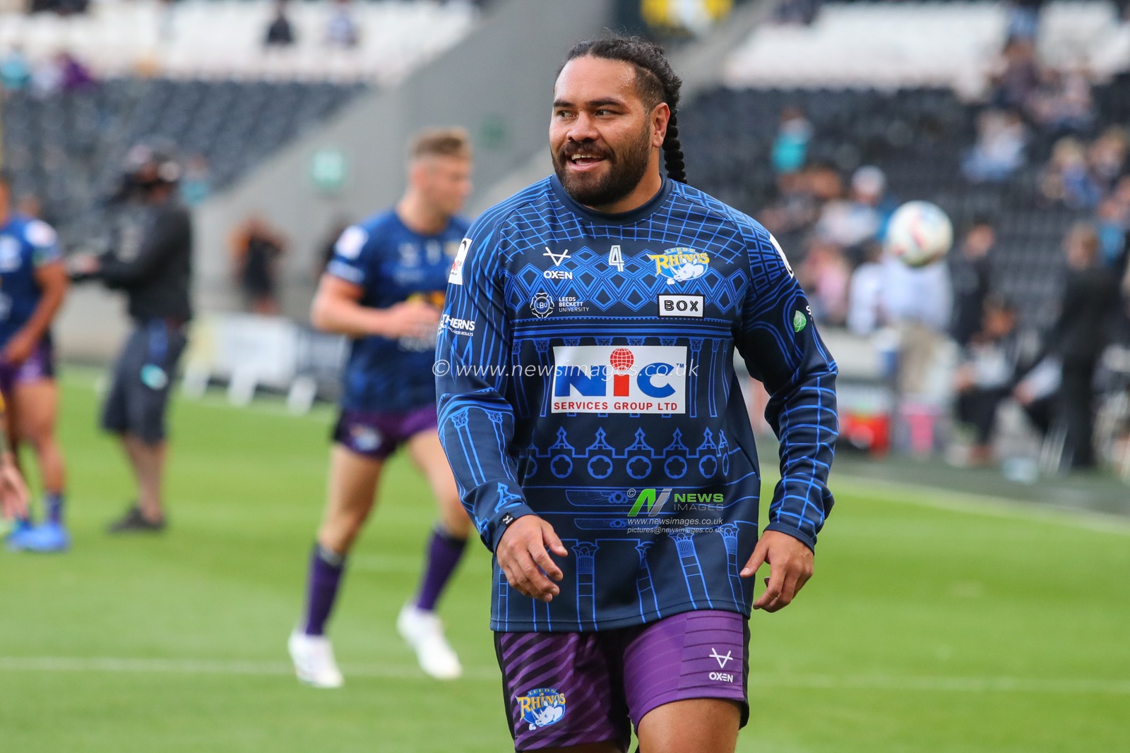 Konrad Hurrell (4) of Leeds Rhinos during the pre-game warmup