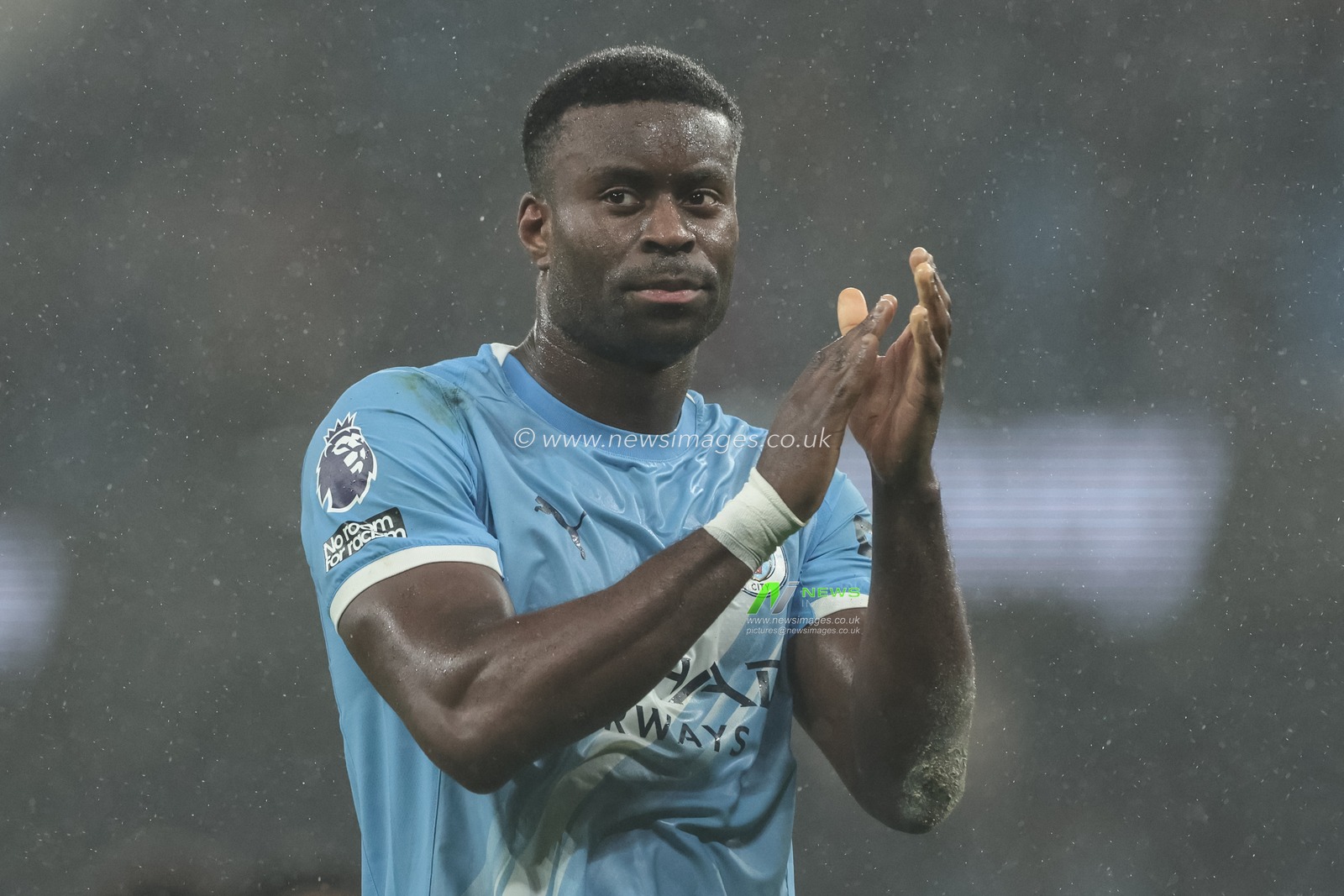 Marc Guehi of Manchester City applauds the fans during the Premier League match Manchester City vs Fulham at Etihad Stadium, Manchester, United Kingdom on 11 February 2026

(Photo by Mark Cosgrove/News Images)