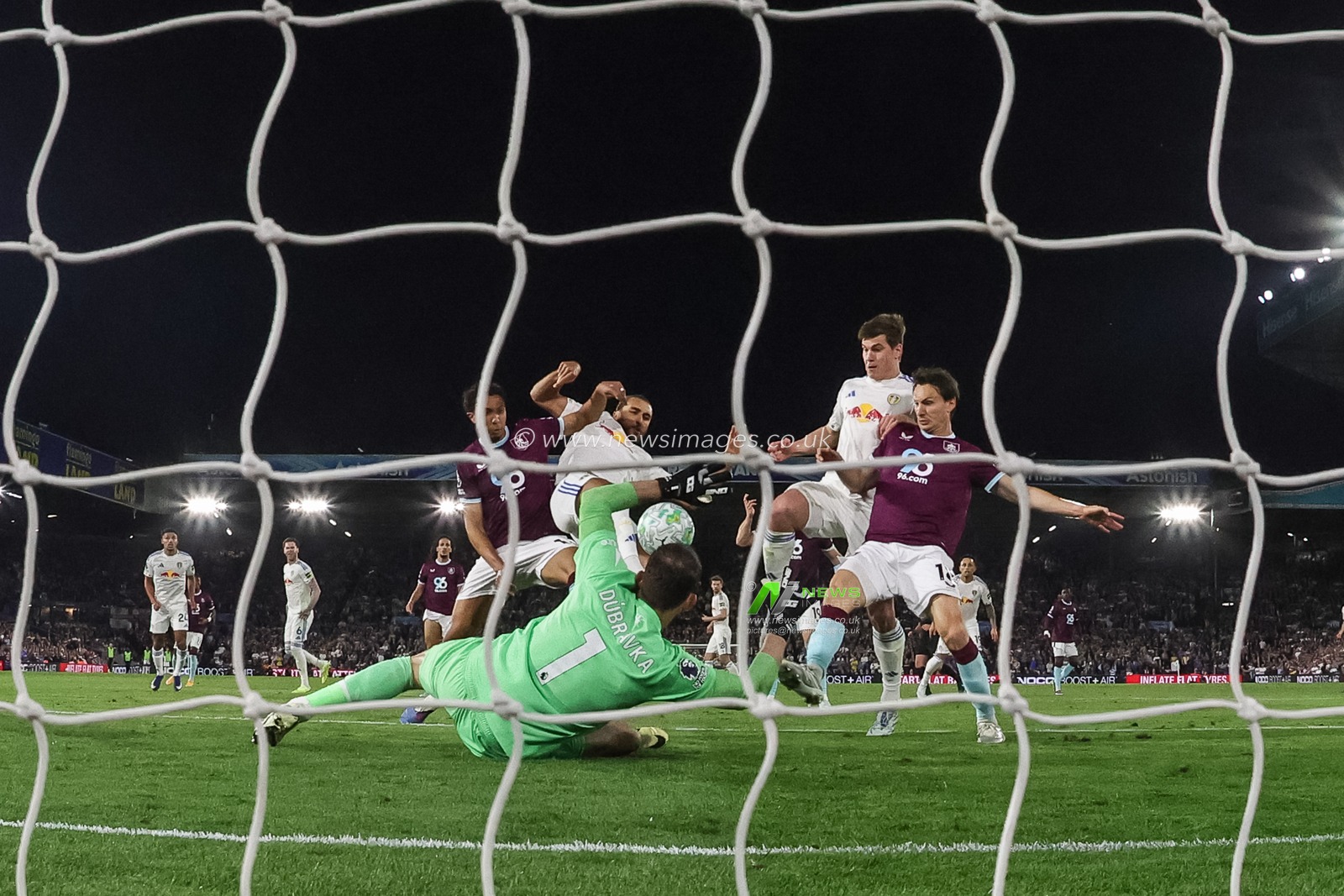 Dominic Calvert-Lewin of Leeds United scores to make it 3-0 during the Premier League match Leeds United vs Burnley at Elland Road, Leeds, United Kingdom on 01 May 2026

(Photo by Mark Cosgrove/News Images)