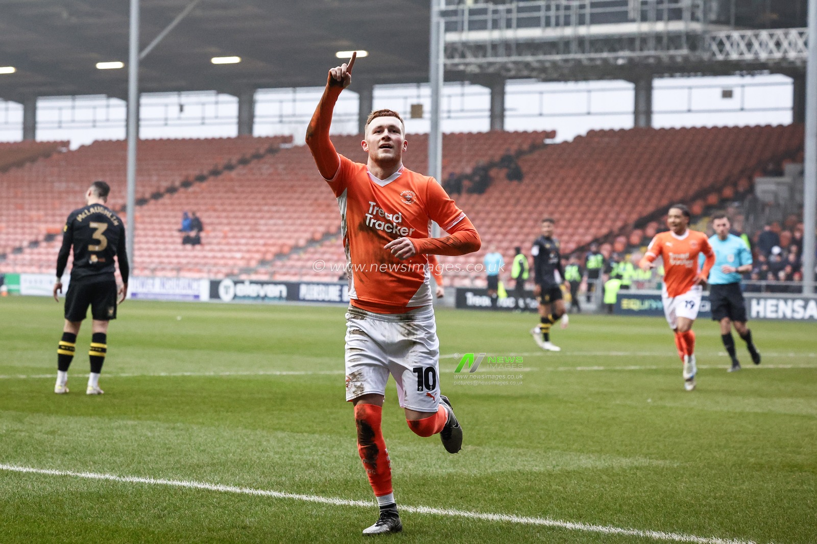 Sonny Carey of Blackpool scores to make it 1-0 during the Sky Bet League 1 match Blackpool vs Mansfield Town at Bloomfield Road, Blackpool, United Kingdom, 15th February 2025

(Photo by Mark Cosgrove/News Images)