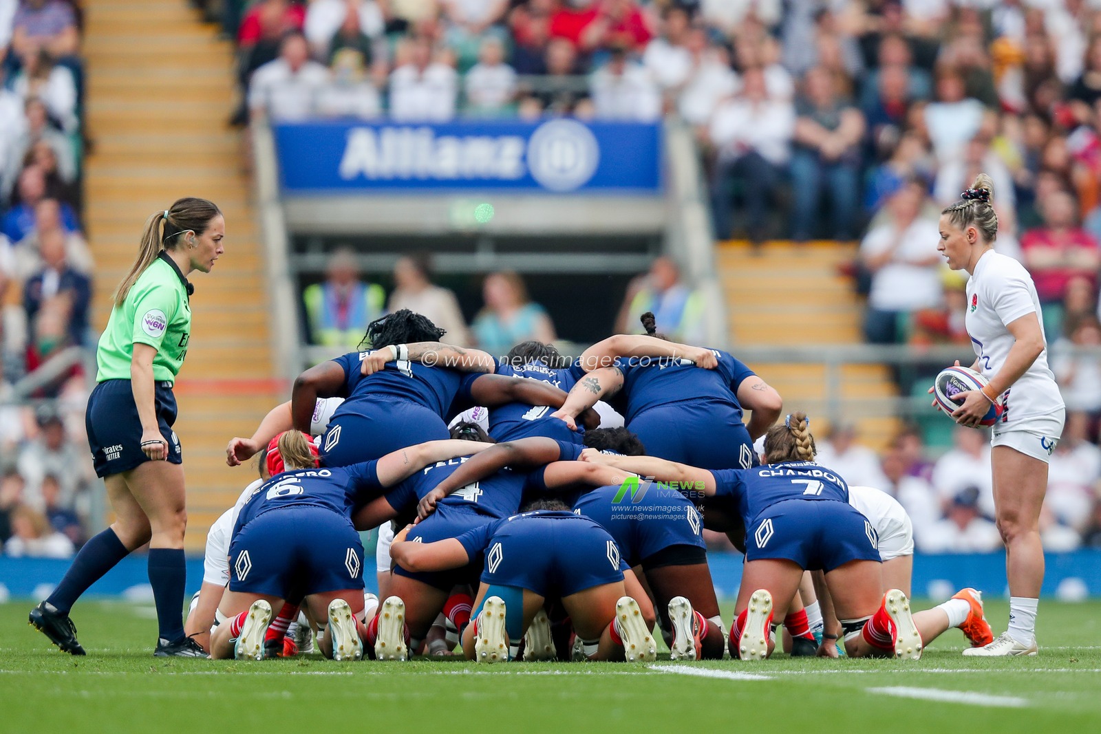 England and France Women form a scrum during the 2025 Guinness Womenâ€™s Six Nations match England vs France at Allianz Stadium, Twickenham, United Kingdom, 26th April 2025

(Photo by Izzy Poles/News Images)