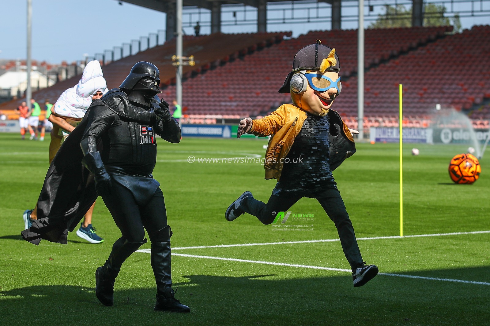 during the Sky Bet League 1 match Blackpool vs Wycombe Wanderers at Bloomfield Road, Blackpool, United Kingdom, 31st August 2024

(Photo by Gareth Evans/News Images)