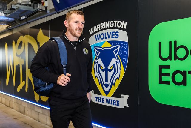 Marc Sneyd of Warrington Wolves arrives during the Betfred Challenge Cup Quarter Final match Warrington Wolves vs Leigh Leopards at The Halliwell Jones Stadium, Warrington, United Kingdom on 11 April 2026

(Photo by Alfie Cosgrove/News Images)