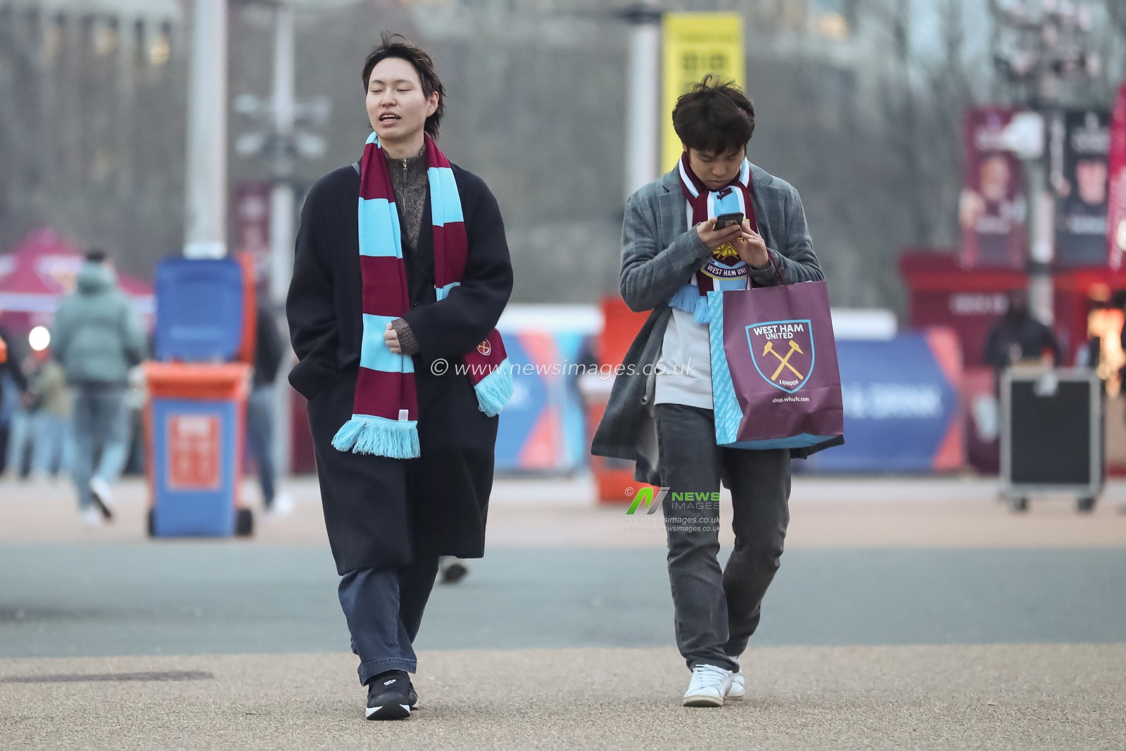 Fans begin to arrive at the London Stadium, Home of West Ham United ahead of the Premier League match West Ham United vs Newcastle United at London Stadium, London, United Kingdom, 10th March 2025

(Photo by Izzy Poles/News Images)