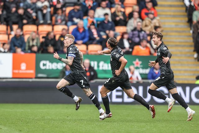 James McClean of Wrexham celebrates his goal to make it 0-1 during the Sky Bet League 1 match Blackpool vs Wrexham at Bloomfield Road, Blackpool, United Kingdom, 21st April 2025

(Photo by Alfie Cosgrove/News Images)