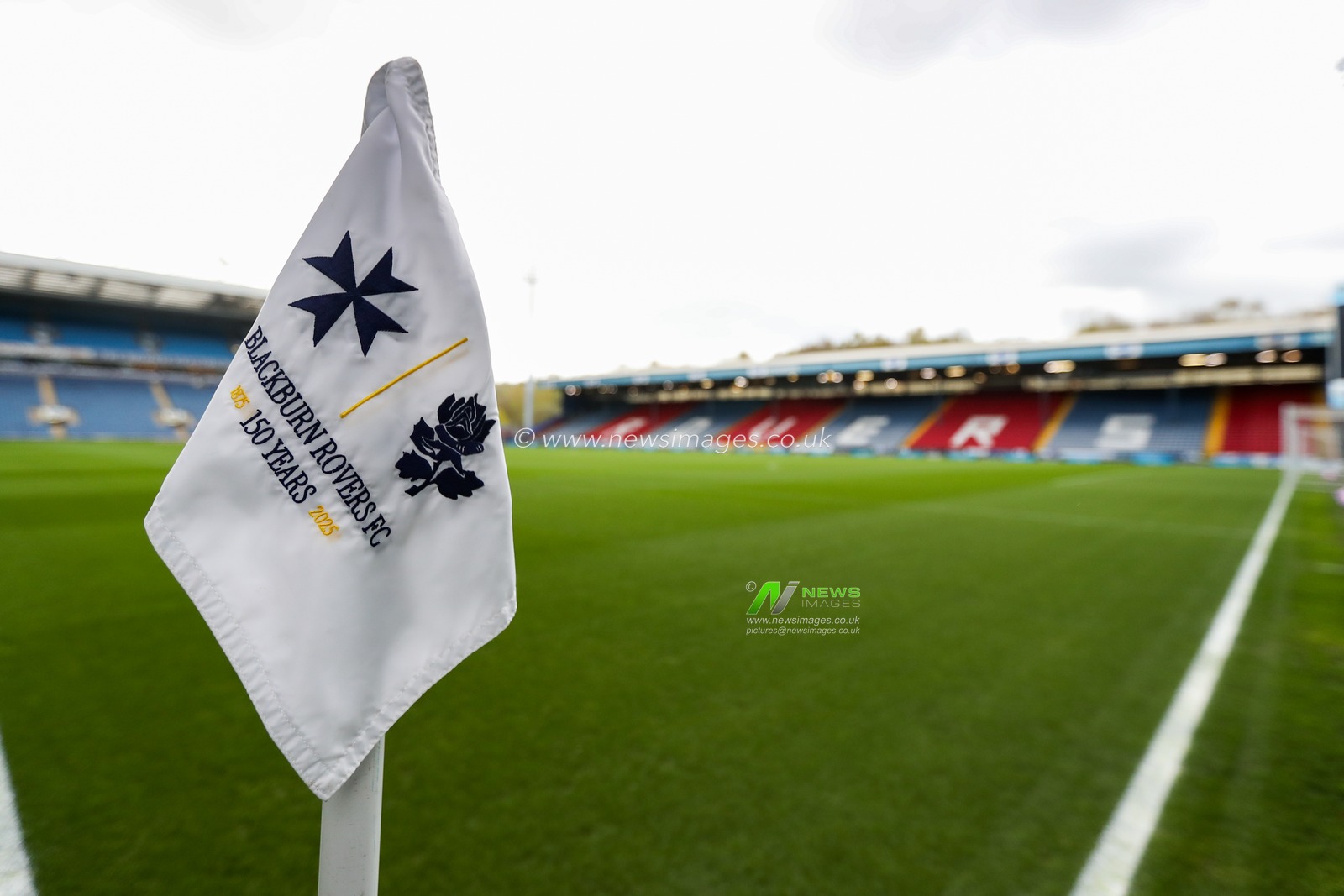 Blackburn Rovers corner flag at Ewood Park ahead of the Sky Bet Championship match Blackburn Rovers vs Coventry City at Ewood Park, Blackburn, United Kingdom on 17 April 2026

(Photo by Jorge Horsted/News Images)