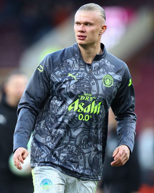 Erling Haland of Manchester City warms up ahead of the Premier League match Burnley vs Manchester City at Turf Moor, Burnley, United Kingdom on 22 April 2026

(Photo by Jorge Horsted/News Images)