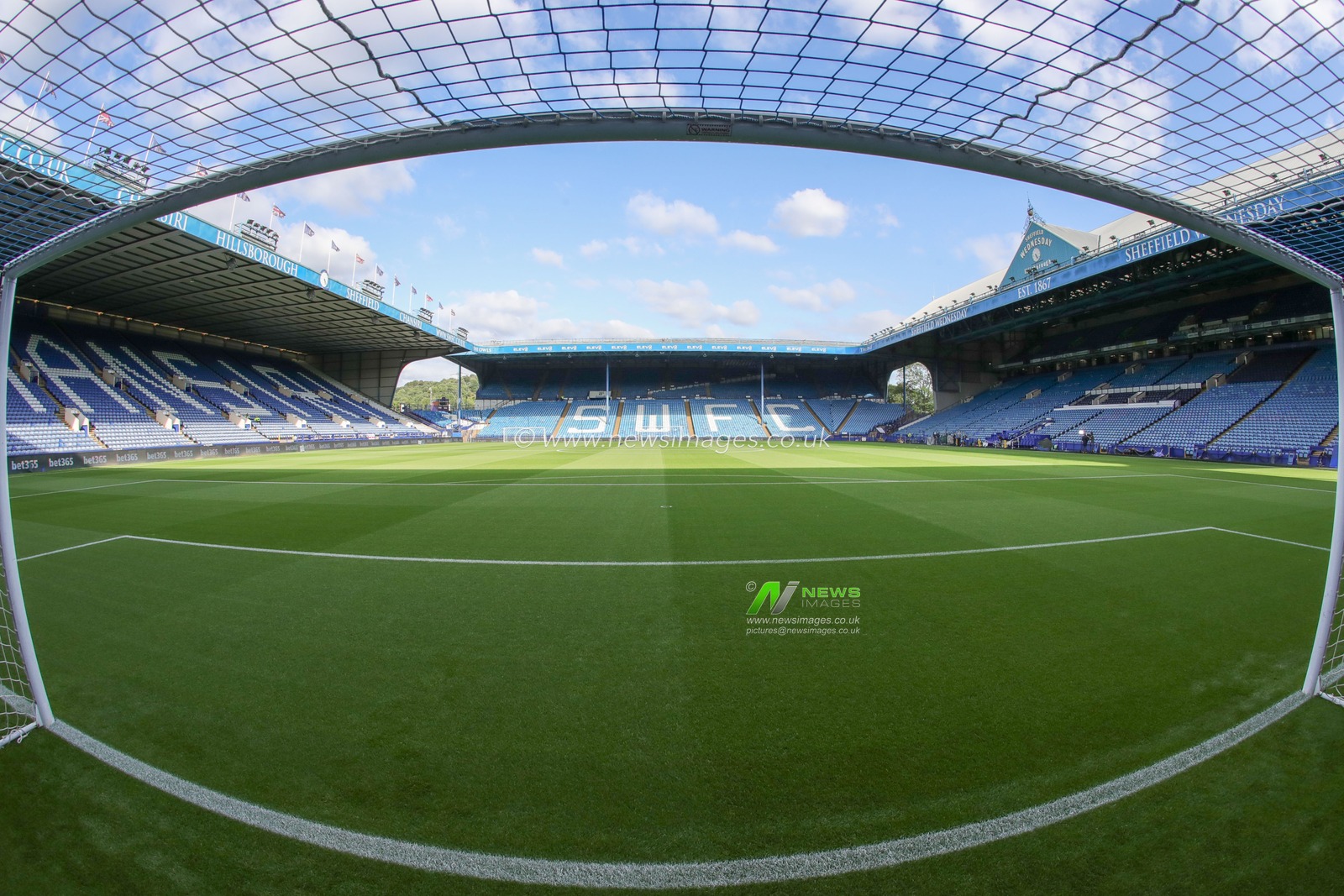 A general view of Hillsborough during the Sky Bet Championship match Sheffield Wednesday vs Southampton at Hillsborough, Sheffield, United Kingdom, 4th August 2023

(Photo by Alfie Cosgrove/News Images)