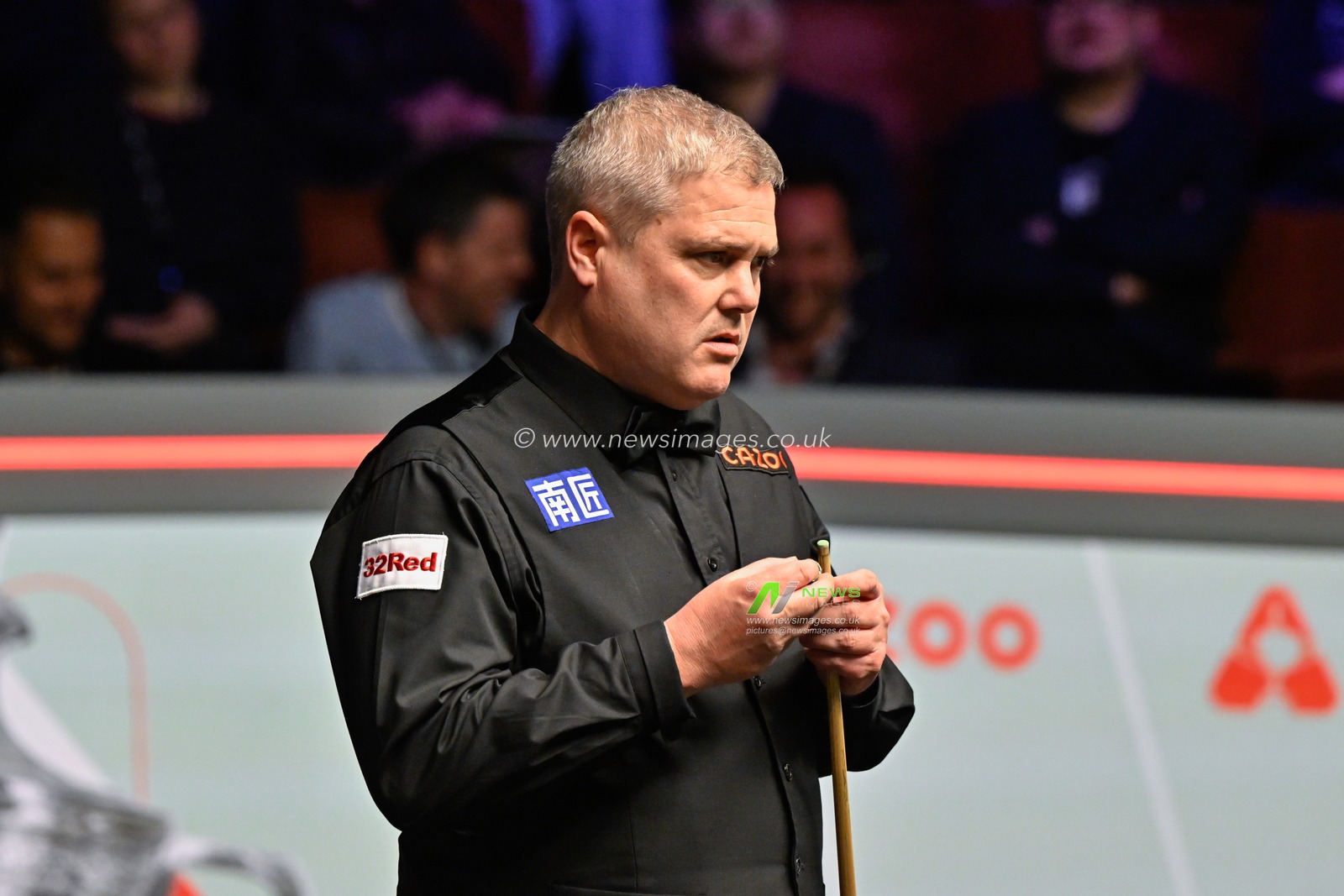 Robert Milkins chalks his cue, during the Cazoo World Championships 2024 at Crucible Theatre, Sheffield, United Kingdom, 25th April 2024

(Photo by Cody Froggatt/News Images)
