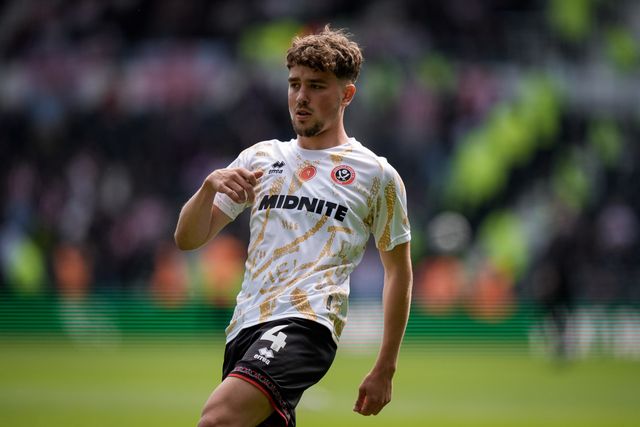 Oliver Arblaster of Sheffield United in the pregame warmup session  during the Sky Bet Championship match Derby County vs Sheffield United at Pride Park Stadium, Derby, United Kingdom on 02 May 2026

(Photo by Maynard Manyowa/News Images)